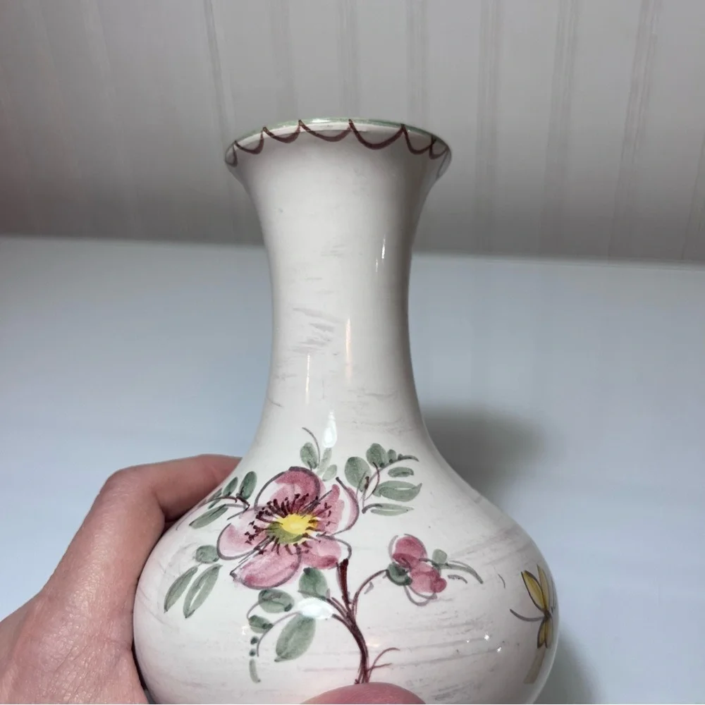 VTG Dumler & Breiden 121 Vase West German Pottery MCM Fat Lava Floral Butterfly